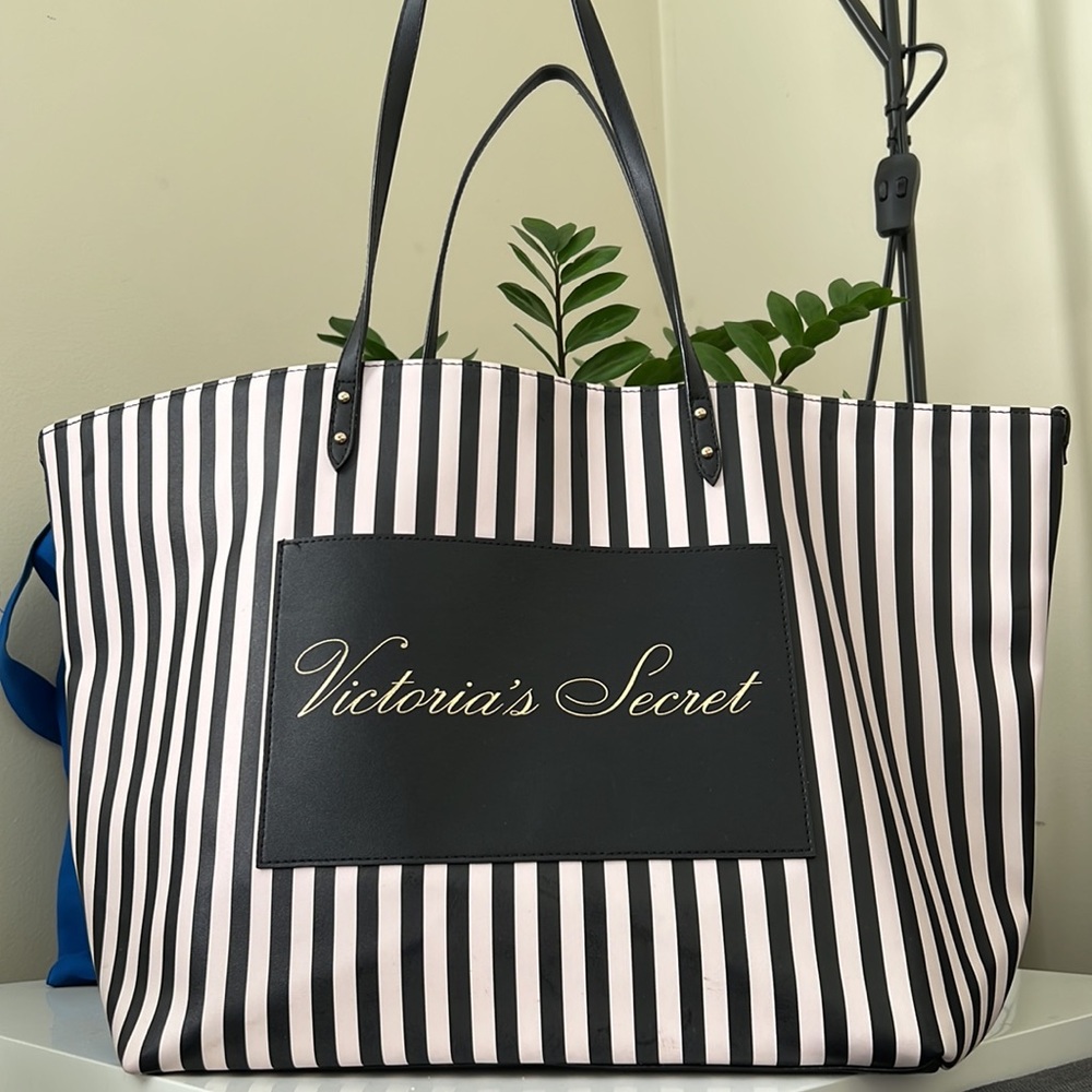 NWOT Victoria secret Tote bag